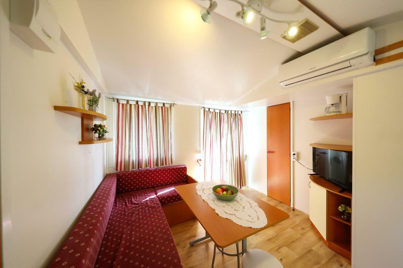 נין Mobile Home Grbe מראה חיצוני תמונה